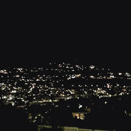 Christinas A Place To Go To * Saronida